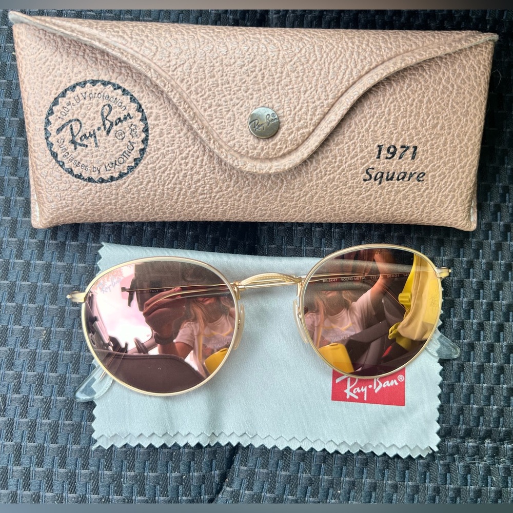 Rayban Round Flash Lenses Sunglasses (ONLY WORN ONCE-BRAND NEW) comes with case